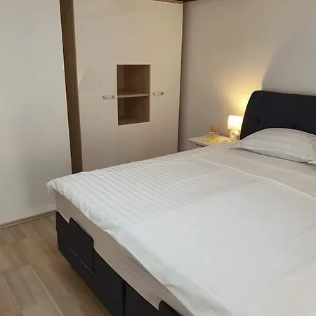 Aldi 4 Apartamento Pula