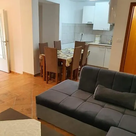 Aldi 4 Apartament