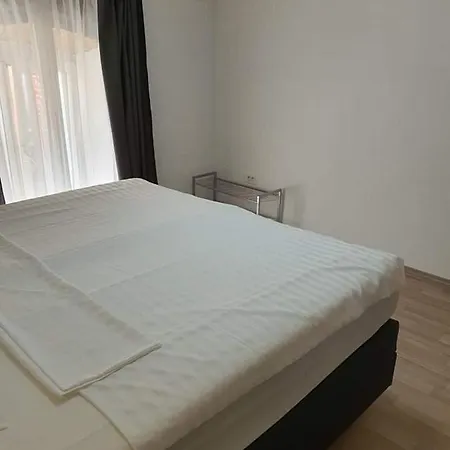 Aldi 4 Appartement *